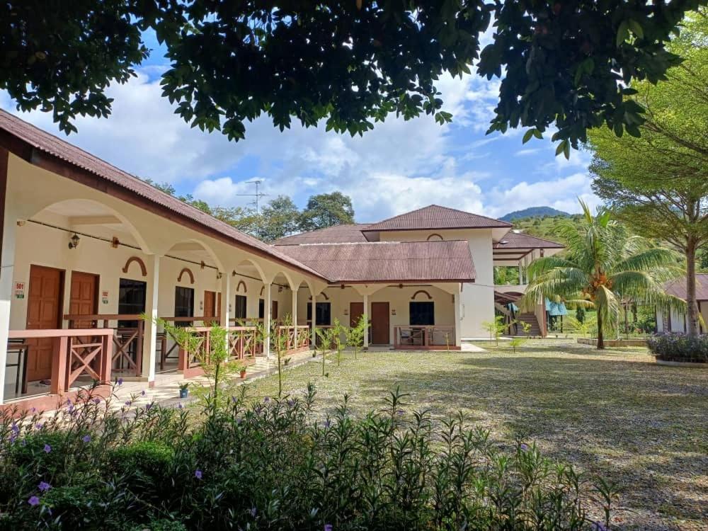 Hotel Lemuni Retreat & Training Centre - Kerling, Selangor Exterior foto